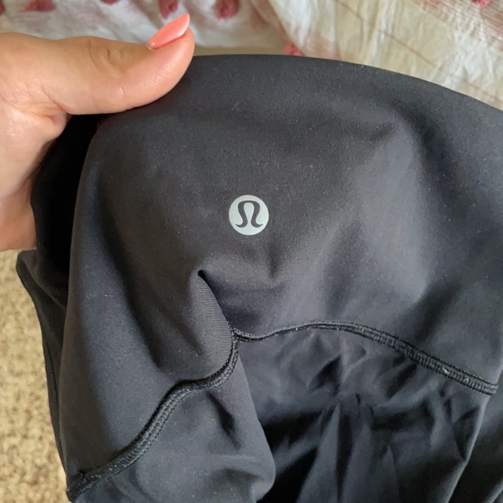 Lululemon Wunder Under Cropped Euc - image 4